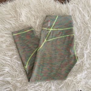 EUC Zella cropped leggings SMALL